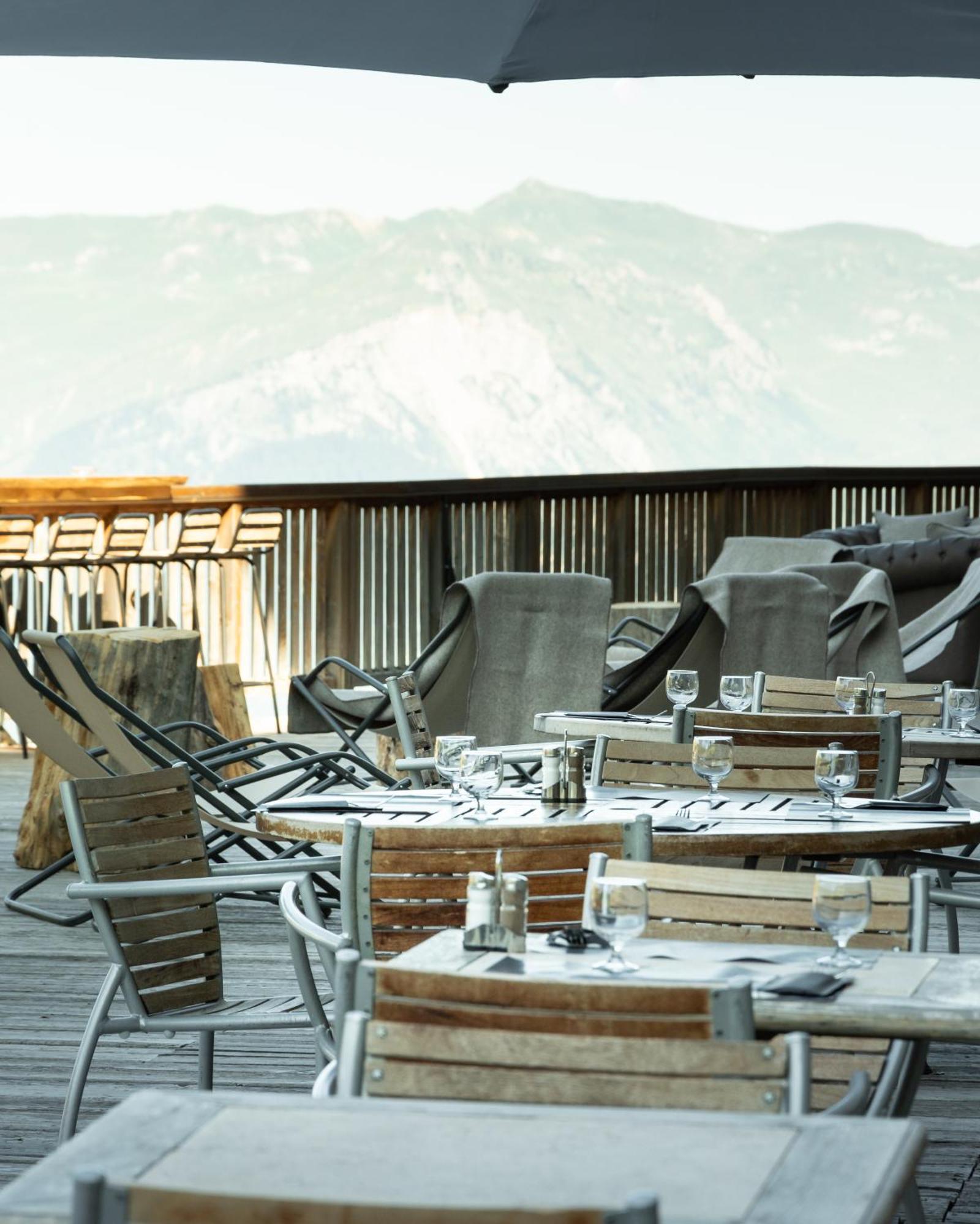 Hotel Carlina By Les Etincelles La Plagne Exterior photo